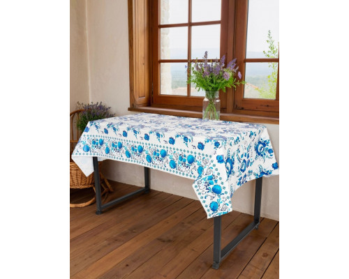 Скатерть 110*120см ПЭ рулон 3шт в ассортименте